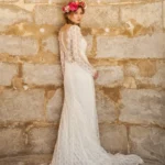 Robe de mariage boho chic champêtre dentelle manches longues Alesandra Paris robe Valentina