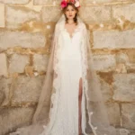 Robe de mariage boho chic champêtre dentelle manches longues Alesandra Paris robe Valentina