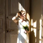 Robe de mariée décolleté V dentelle simple KATE alesandra paris